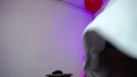 Luly online show from February 20, 3:06 am