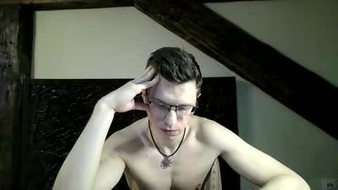 Andrew independent model 2000-0000 CET daily online show from April 18, 7:29 pm