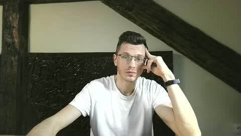 Andrew independent model 2000-0000 CET daily online show from May 21, 8:26 pm