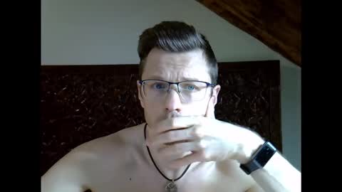 Andrew independent model 2000-0000 CET daily online show from February 26, 8:23 pm