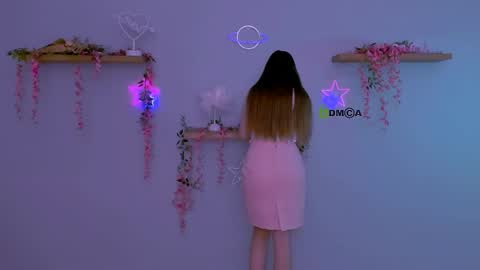 Sweet Lumi online show from May 22, 7:37 am