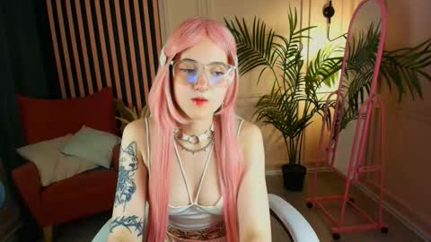 Snapshot of luna__light chatting on September 9, 10:54 pm Luna online show from September 9, 10:54 pm