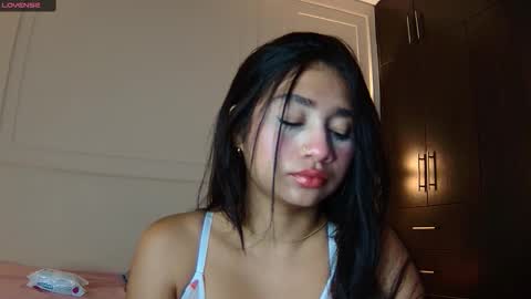 luna and banji online show from January 14, 1:19 pm