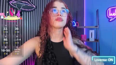 luna_andromeda online show from September 18, 9:19 pm