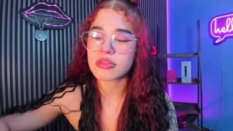 luna_andromeda online show from September 14, 1:56 pm