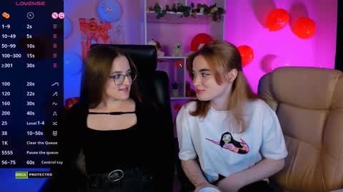 luna_berryy online show from February 14, 8:59 pm