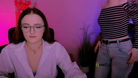 luna_berryy online show from February 2, 7:54 pm