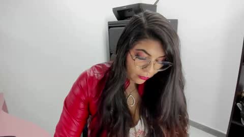 luna  online show from October 27, 12:05 pm