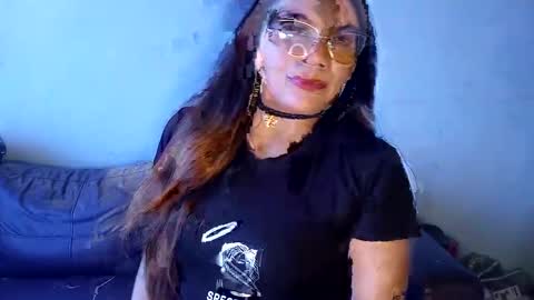 Snapshot of luna_dumont chatting on February 24, 2:48 pm luna online show from February 24, 2:48 pm