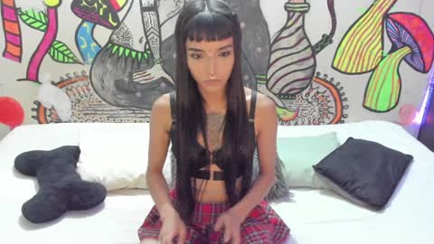 Snapshot of luna_gc chatting on February 3, 10:11 pm luna_gc online show from February 3, 10:11 pm