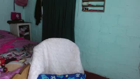 Snapshot of luna_india chatting on January 31, 11:13 pm luna_india online show from January 31, 11:13 pm