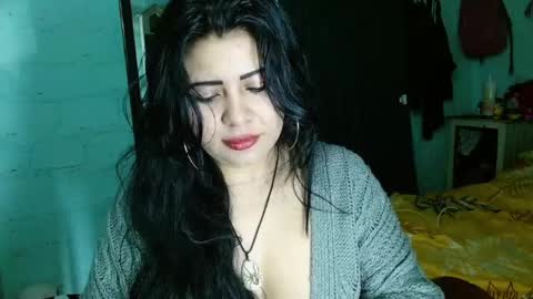 Snapshot of luna_india chatting on February 21, 9:34 am luna_india online show from February 21, 9:34 am