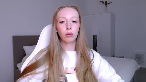 Luna online show from January 6, 9:30 pm