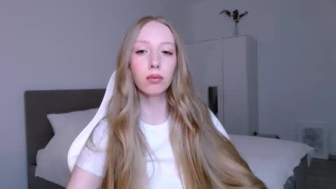 Luna online show from January 31, 9:01 pm