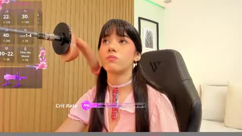 luna_kiss18 online show from August 5, 4:20 am