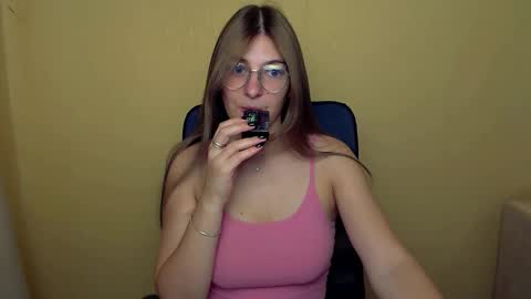 Snapshot of luna_lush_ chatting on September 9, 9:53 am Luna online show from September 9, 9:53 am