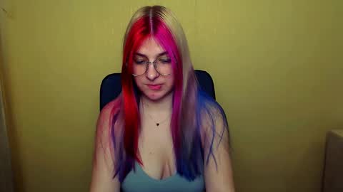 Snapshot of luna_lush_ chatting on February 15, 12:11 pm Luna online show from February 15, 12:11 pm