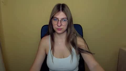 Snapshot of luna_lush_ chatting on September 12, 8:49 am Luna online show from September 12, 8:49 am
