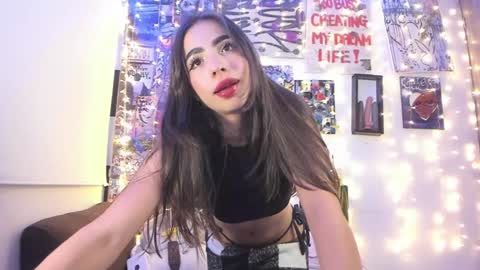 LUNA MCCOY online show from December 16, 2:25 am