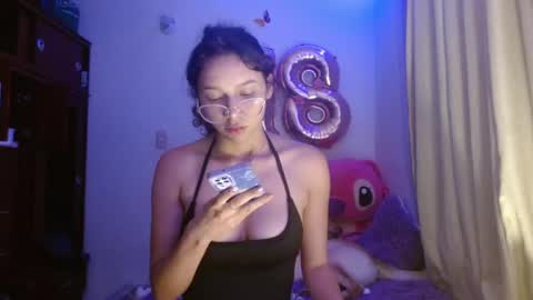 Snapshot of luna_rios69 chatting on September 18, 11:31 pm luna_rios69 online show from September 18, 11:31 pm
