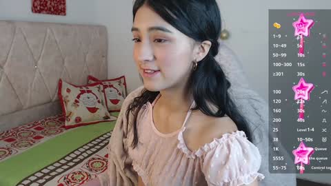 Snapshot of luna_roussee chatting on January 22, 10:26 pm luna_roussee online show from January 22, 10:26 pm