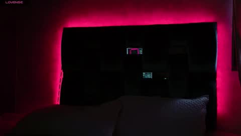 luna_sophya online show from October 7, 12:12 pm