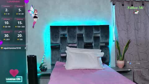 luna_sophya online show from October 17, 7:29 pm