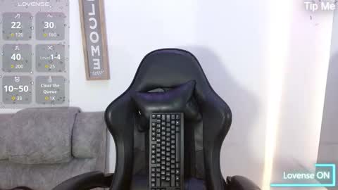 luna_starr69 online show from October 27, 12:38 pm