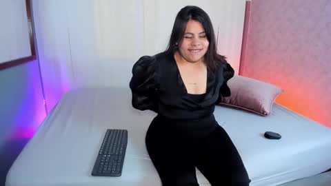 Luna  online show from December 18, 11:27 am