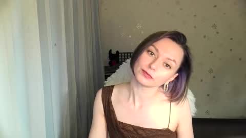 lunaa_bluee online show from May 23, 8:05 pm