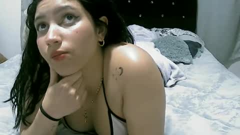 lunaa_sub online show from February 22, 12:38 am