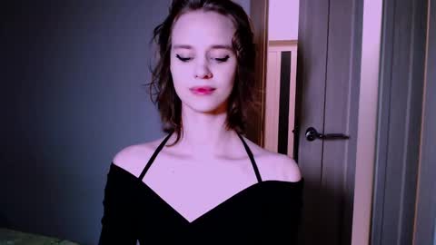 Snapshot of lunaaa_amour chatting on February 19, 2:23 am Luna online show from February 19, 2:23 am