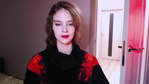 Snapshot of lunaaa_amour chatting on December 11, 1:26 am Luna online show from December 11, 1:26 am