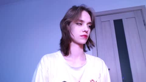 Snapshot of lunaaa_amour chatting on January 20, 7:15 am Luna online show from January 20, 7:15 am
