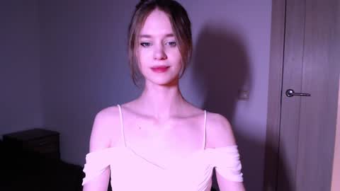 Snapshot of lunaaa_amour chatting on February 7, 2:51 am Luna online show from February 7, 2:51 am