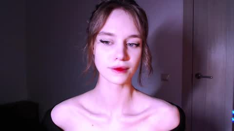 Snapshot of lunaaa_amour chatting on January 25, 7:39 pm Luna online show from January 25, 7:39 pm