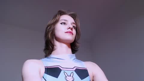 Snapshot of lunaaa_amour chatting on December 11, 11:43 pm Luna online show from December 11, 11:43 pm