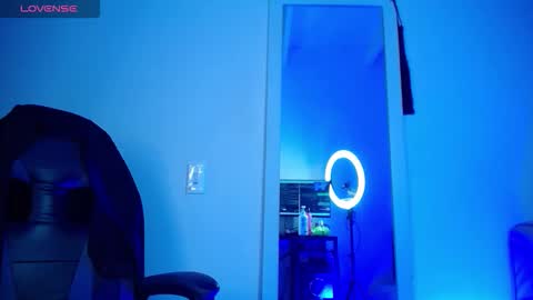 LUNA online show from February 11, 3:54 am