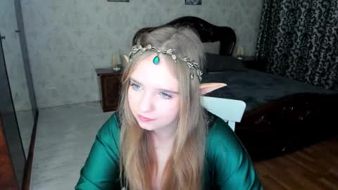 Snapshot of lunacosplaya chatting on October 23, 6:53 pm lunacosplaya online show from October 23, 6:53 pm