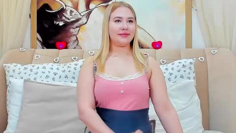 LunaHouston online show from February 16, 4:10 pm