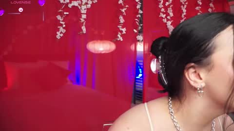 Luna  next streams Mon Fri Sat Sun 8pm-5am gmt0 online show from February 23, 3:56 am