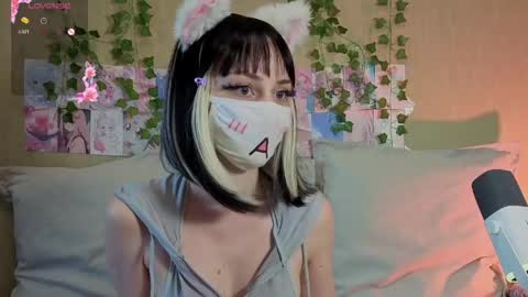 Luna online show from May 31, 1:10 pm