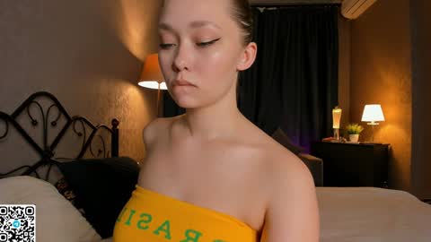 Ayla online show from January 12, 8:25 pm