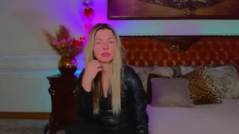 Luna Rishi online show from February 11, 6:39 am