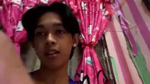 max online show from April 27, 7:11 pm