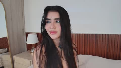 Luna Rousse online show from April 5, 3:14 am