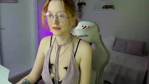 lunaterry online show from June 21, 9:16 am