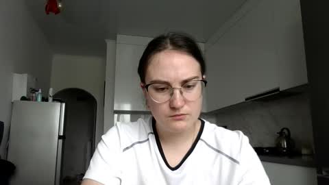 lunavelvet3 online show from October 28, 11:11 am