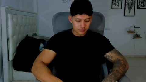 Lunay online show from March 25, 1:23 am