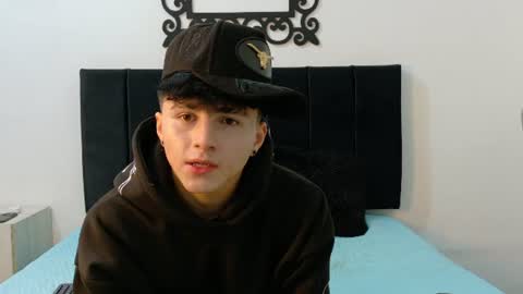 lunaydream online show from June 15, 11:46 am
